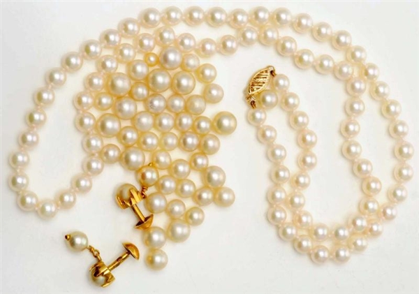 LOT OF CULTURED PEARLS.                           