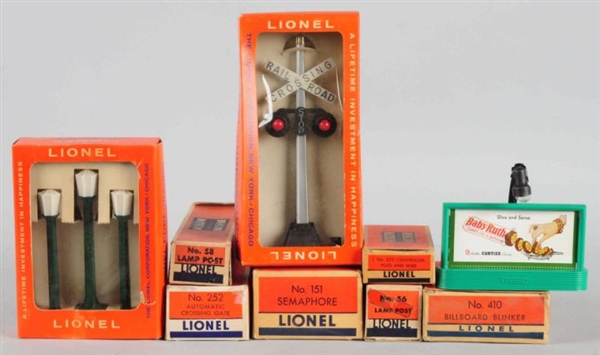 LARGE LOT OF LIONEL POST WAR ACCESSORIES.         