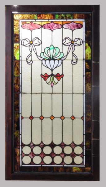 AMERICAN ANTIQUE STAINED GLASS WINDOW.            