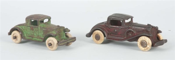 LOT OF 2: CAST IRON ROADSTER AUTOMOBILES.         
