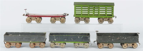 LOT OF 5:EARLY LIONEL STANDARD GAGE FREIGHT CARS. 