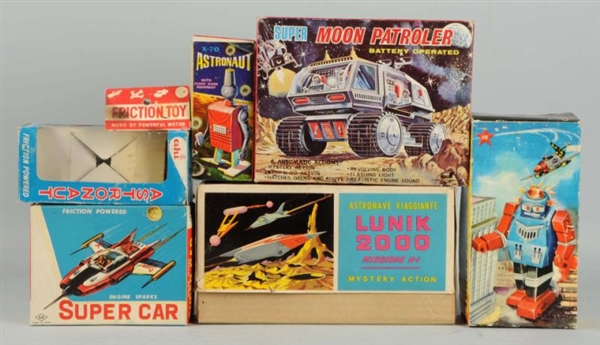 LOT OF 7: ASSORTED ROBOT BOXES.                   