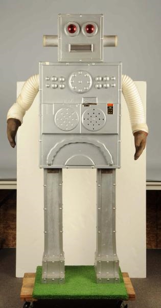 WOOD, METAL, & PLASTIC ELECTRICAL 1960S/70S ROBOT 