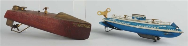 LOT OF 2: WIND-UP BOAT TOYS.                      