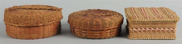 LOT OF 3: LIDDED BASKETS.                         