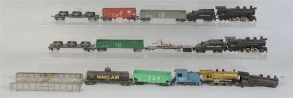 AMERICAN FLYER HO ASSORTED LOT OF TRAINS.         