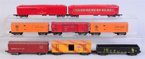 LOT OF 8: ASSORTED ROLLING STOCK.                 