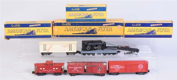 LOT OF 5: AMERICAN FLYER FREIGHT CARS.            