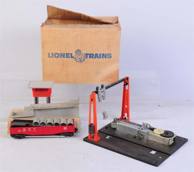 LIONEL NO.345 OPERATING CULVERT UNLOADER IN BOX.  