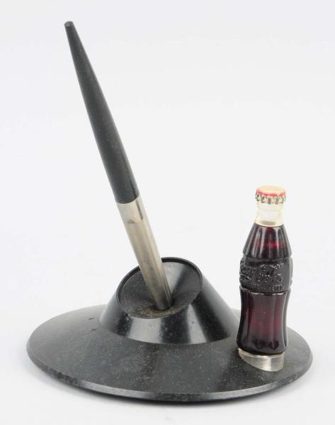 1950S COCA-COLA PENCIL HOLDER WITH BOTTLE.        
