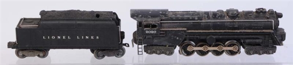 LIONEL NO.2020 TURBINE WITH SMOKE BULB & TENDER.  