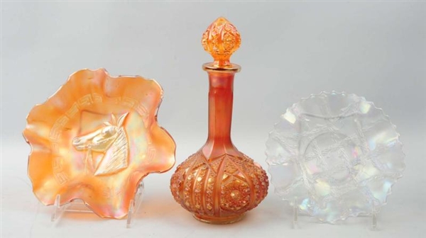 LOT OF 3: CARNIVAL GLASS PIECES.                  
