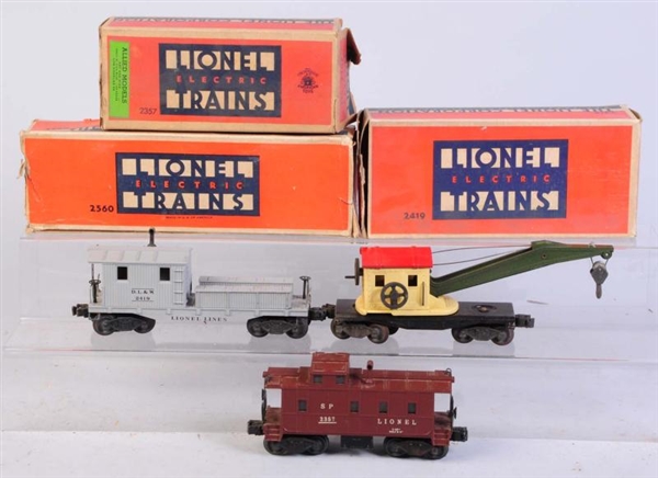 LOT OF 2: LIONEL CABOOSE & NO.25660 CRANE.        