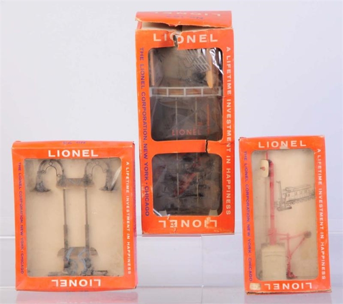 LOT OF 3: LIONEL TRAIN ACCESSORIES.               