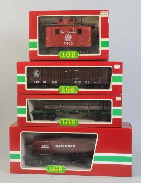 LOT OF 4: LGB G SCALE FREIGHT CARS.               