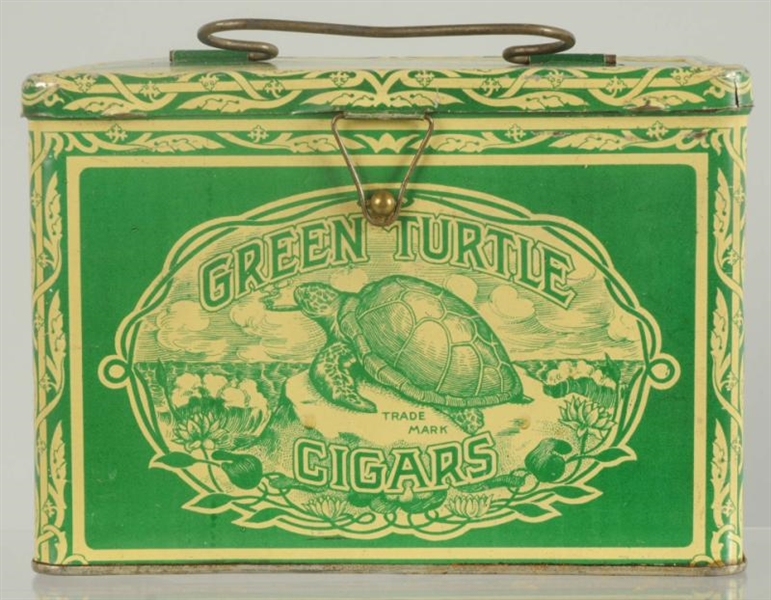 GREEN TURTLE LUNCH BOX.                           