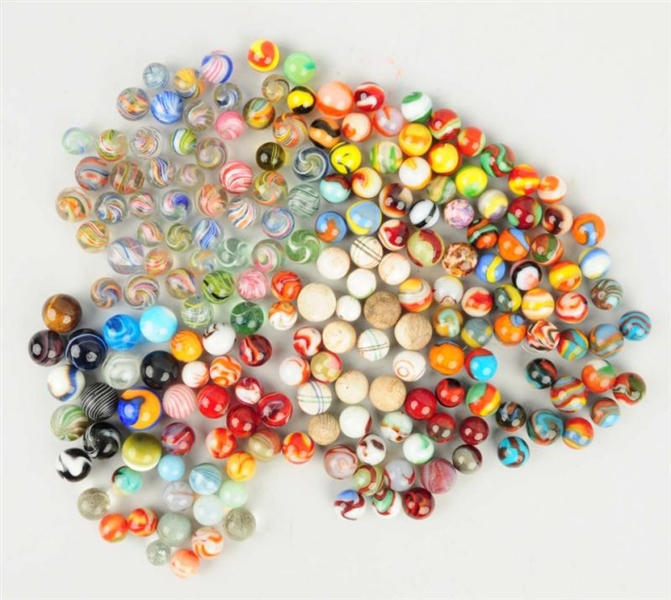 COLLECTION OF APPROXIMATELY 200 MARBLES.          