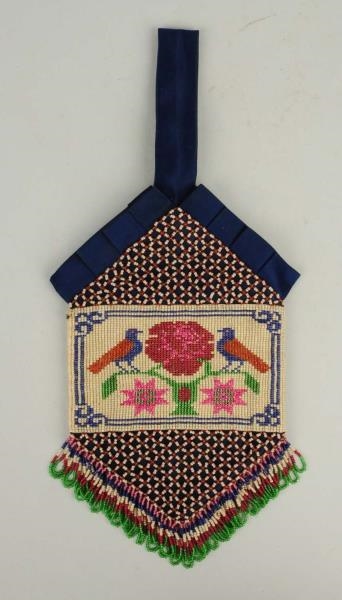 VICTORIAN BEADED PURSE WITH BIRDS.                