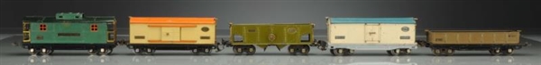 LOT OF 5: LIONEL 800 SERIES FREIGHT CARS.         