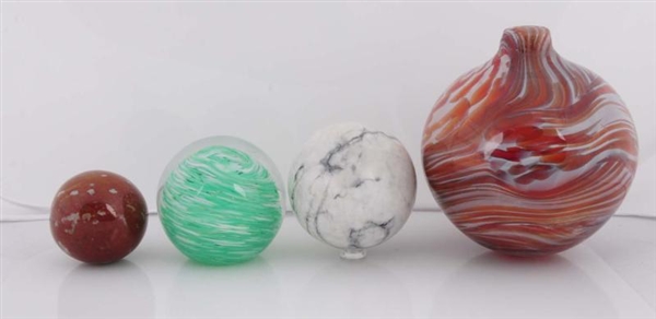 LOT OF 4: LARGE SPHERES.                          