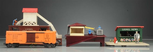 LIONEL NO.352 ICING STATION WITH CAR.             