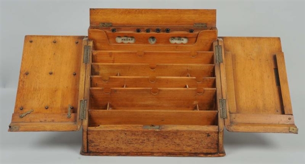 LARGE DESK CADDY WITH PERPETUAL CALENDAR.         