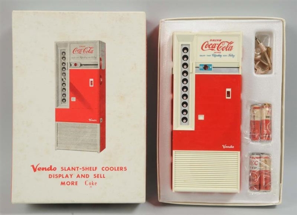 1960S COCA-COLA VENDOR COOLER RADIO.              