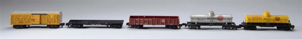 LOT OF 5: AMERICAN FLYER S GAUGE FREIGHT CARS.    