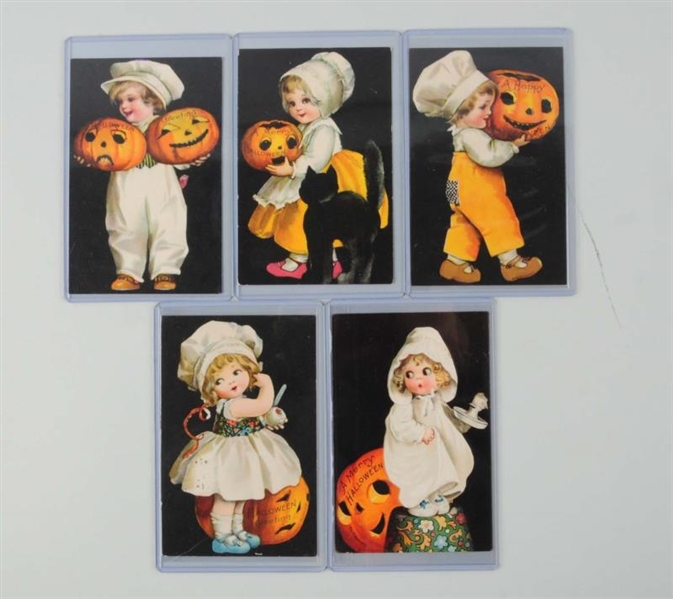 LOT OF 5: HALLOWEEN CLAPSADDLE POSTCARDS.         