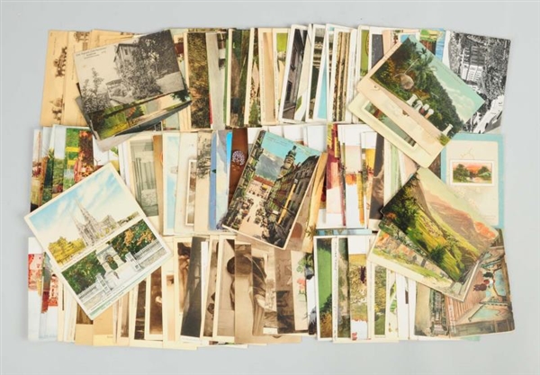 LOT OF 200+ ASSORTED POSTCARDS.                   