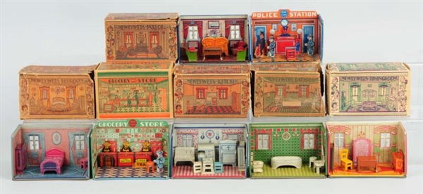 LOT OF 7: MARX TIN ROOMS WITH BOXES.              