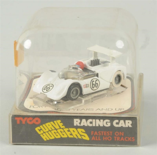 TYCO CURVE HUGGERS CHAPARRAL 2G RACING CAR.       