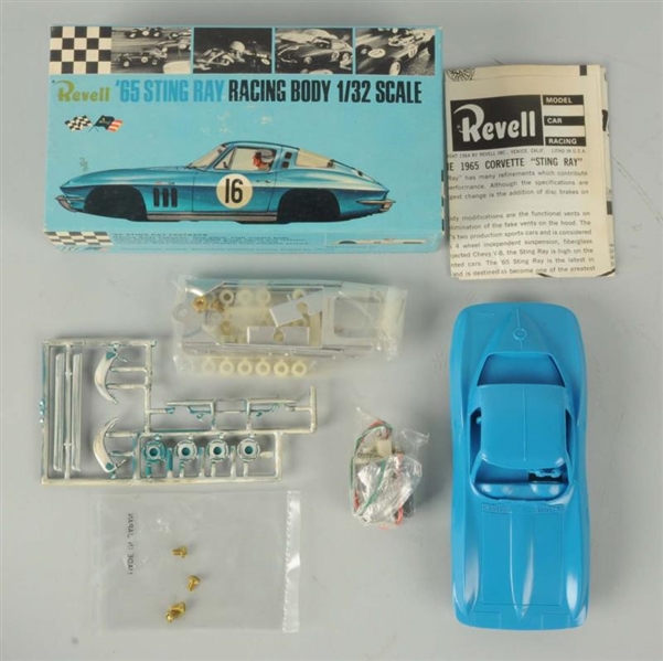 REVELL 1965 STING RAY SLOT CAR KIT.               