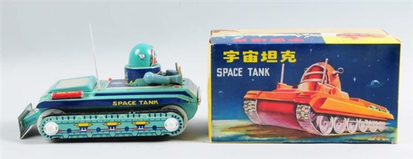 CHINESE BATTERY-OPERATED TIN LITHO SPACE TANK.    