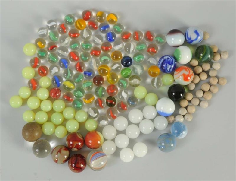 LOT OF ASSORTED MARBLES.                          