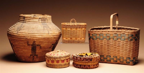 LOT OF 5: EARLY 20TH CENTURY BASKETS.             