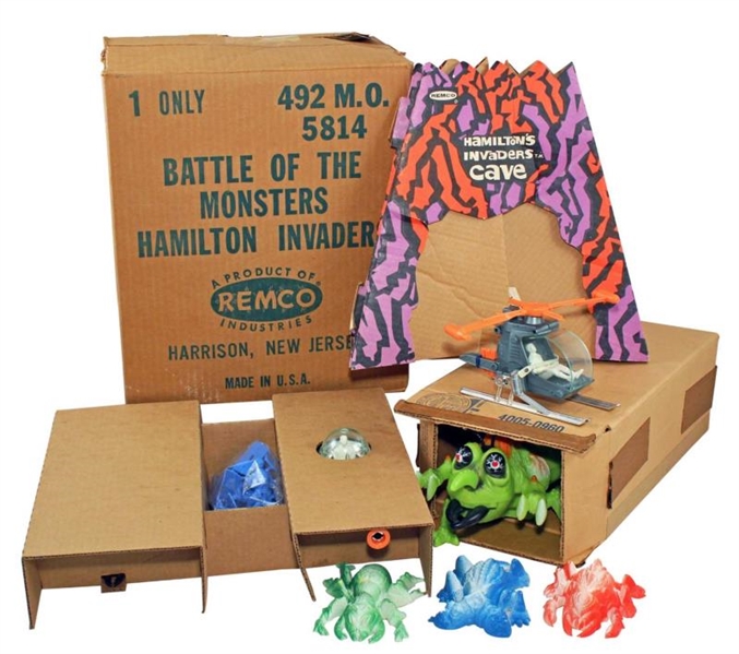 BATTLE OF THE MONSTERS HAMILTON INVADERS PLAY SET 