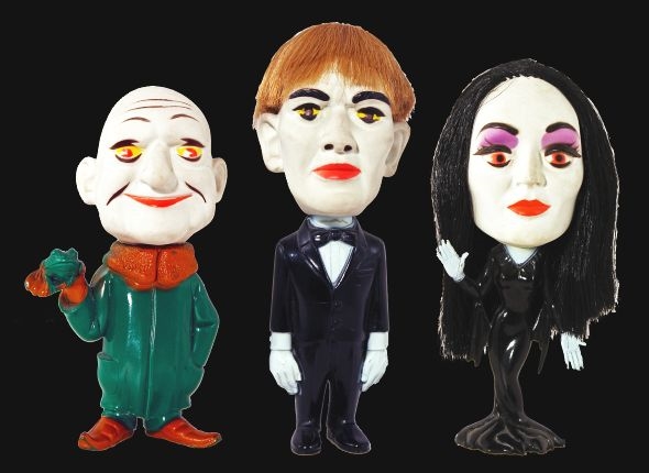 THE ADDAMS FAMILY FIGURES SET.                    