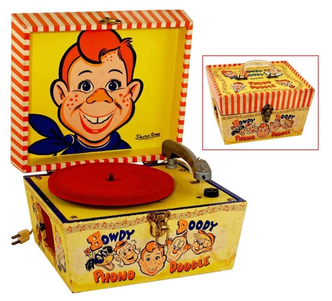  HOWDY DOODY PHONO DOODLE PORTABLE RECORD PLAYER. 