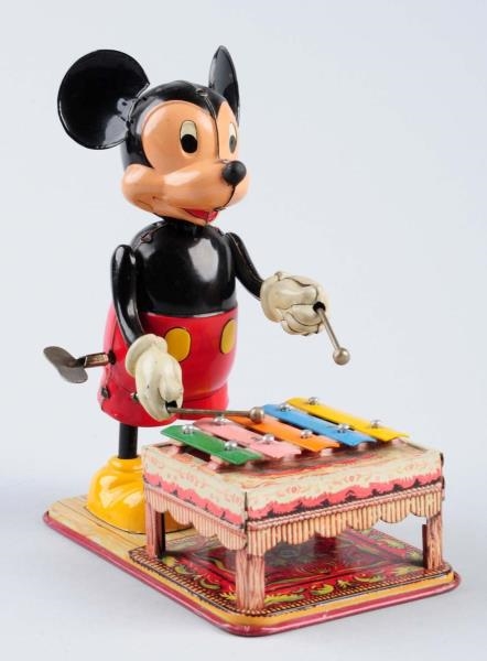 LINEMAR TIN WIND-UP MICKEY MOUSE PLAYING CYMBALS. 