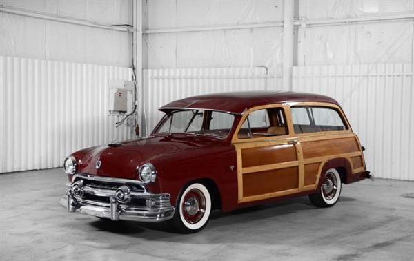 1951 FORD COUNTRY SQUIRE WAGON RESTOMOD.          