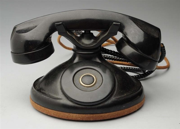 STROMBERG - CARLSON DESK TELEPHONE.               