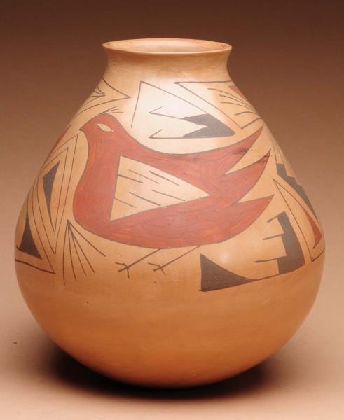 20TH CENTURY NATIVE AMERICAN STYLE POTTERY.       