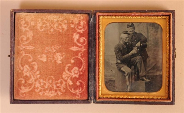 TIN TYPE OF TWO CIVIL WAR SOLDIERS.               