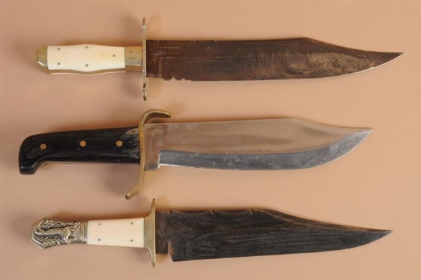 LOT OF 3: BOWIE KNIFE REPLICAS.                   