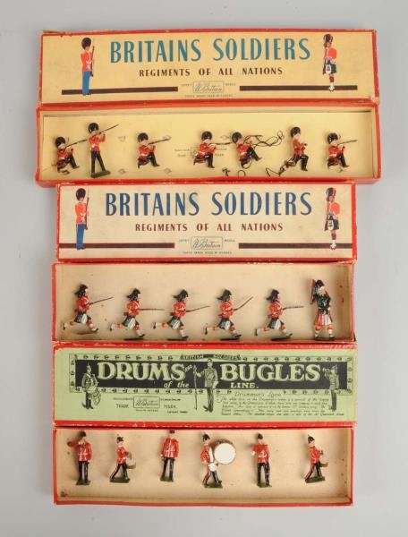 LOT OF 3: BRITAIN SOLDIERS SETS.                  