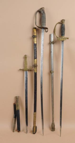 LOT OF 3: 19TH CENTURY DRESS SWORDS.              