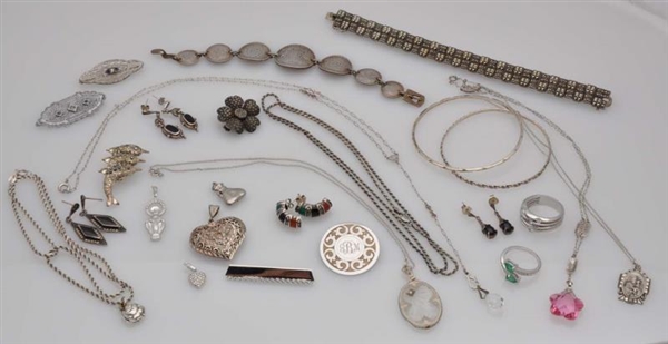 LOT OF OVER 30 STERLING SILVER JEWELRY PIECES.    