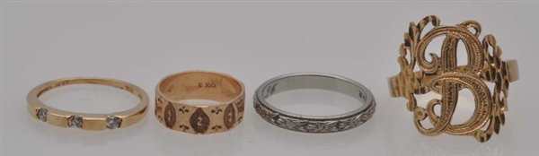LOT OF 4: GOLD BANDS.                             