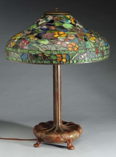 REPRODUCTION TIFFANY LAMP WITH FLORAL SHADE.      